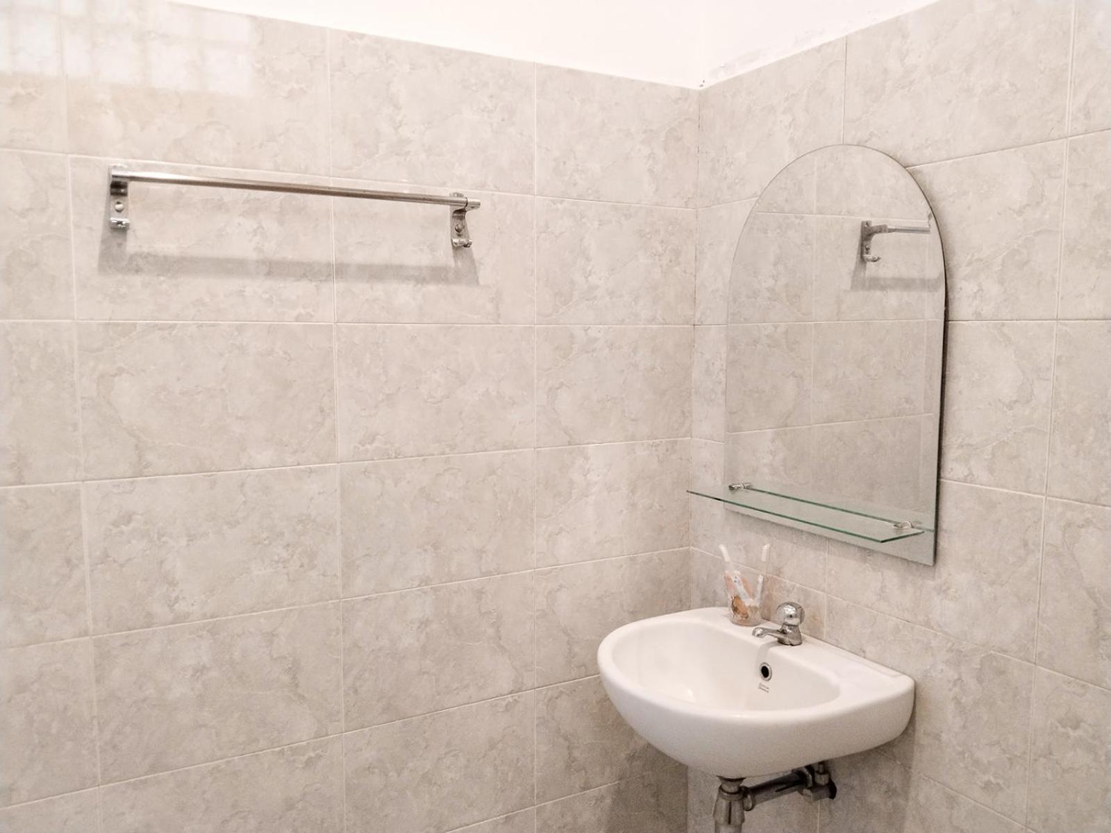 Grand Shaqilla Syariah Otel Deli Tua Dış mekan fotoğraf