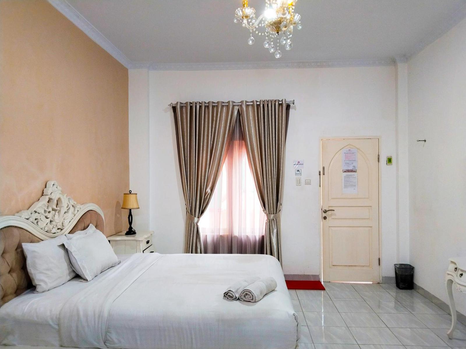 Grand Shaqilla Syariah Otel Deli Tua Dış mekan fotoğraf