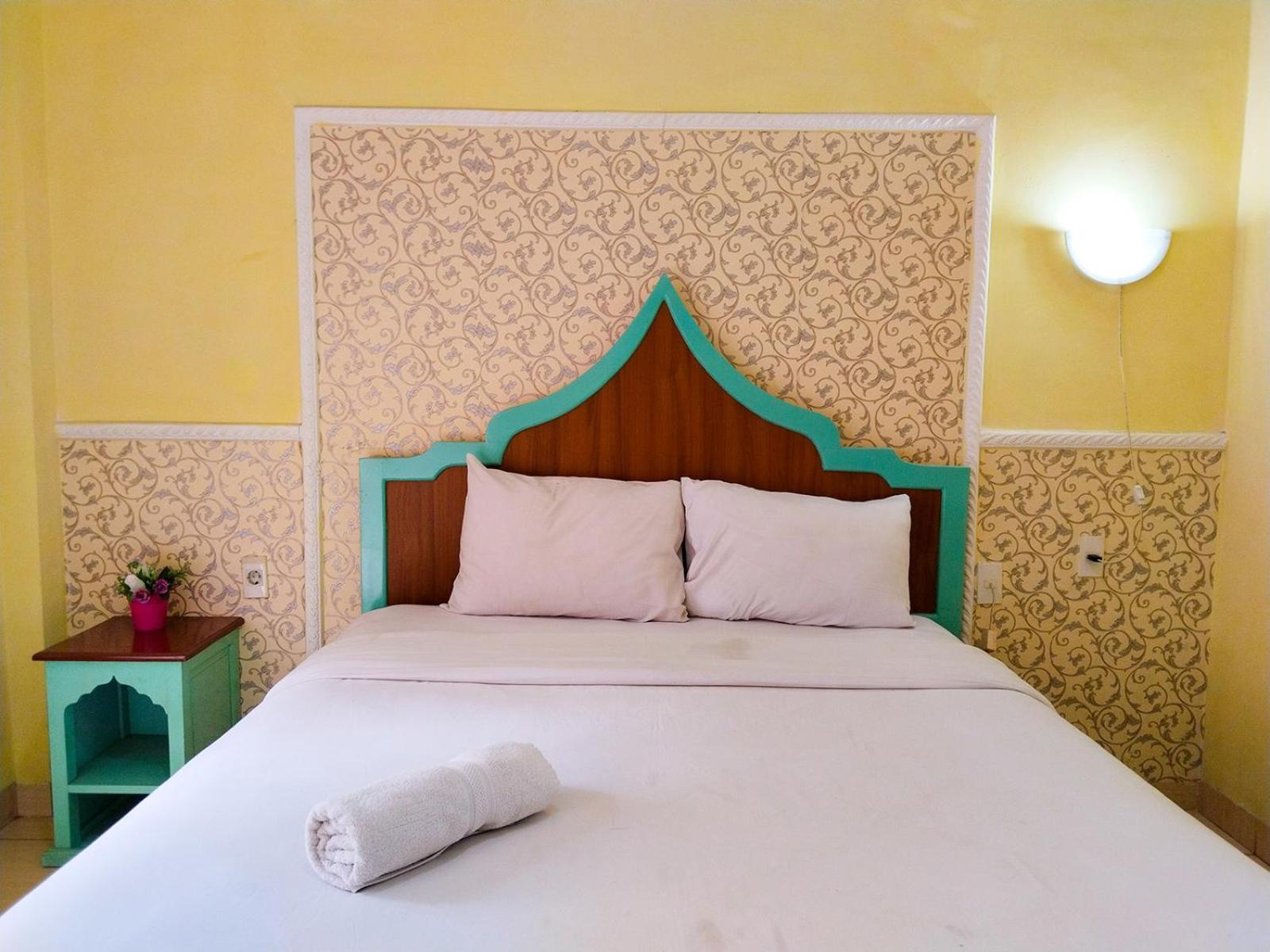 Grand Shaqilla Syariah Otel Deli Tua Dış mekan fotoğraf