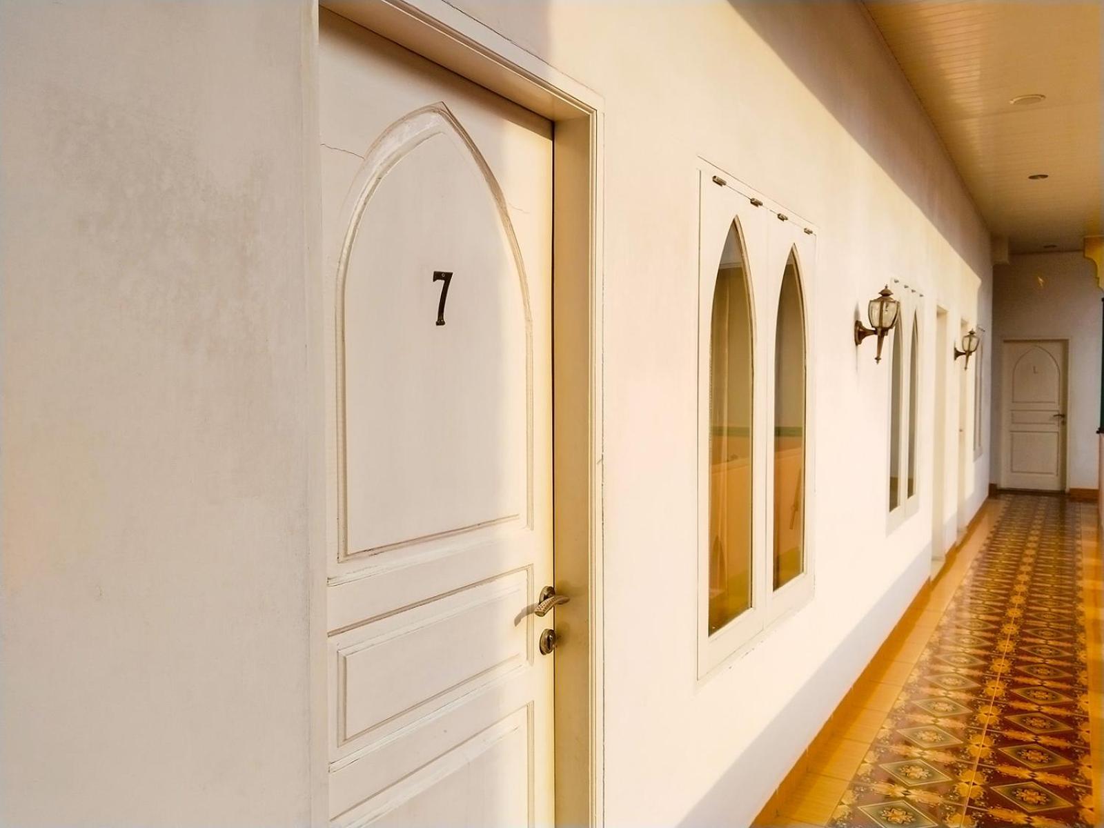 Grand Shaqilla Syariah Otel Deli Tua Dış mekan fotoğraf