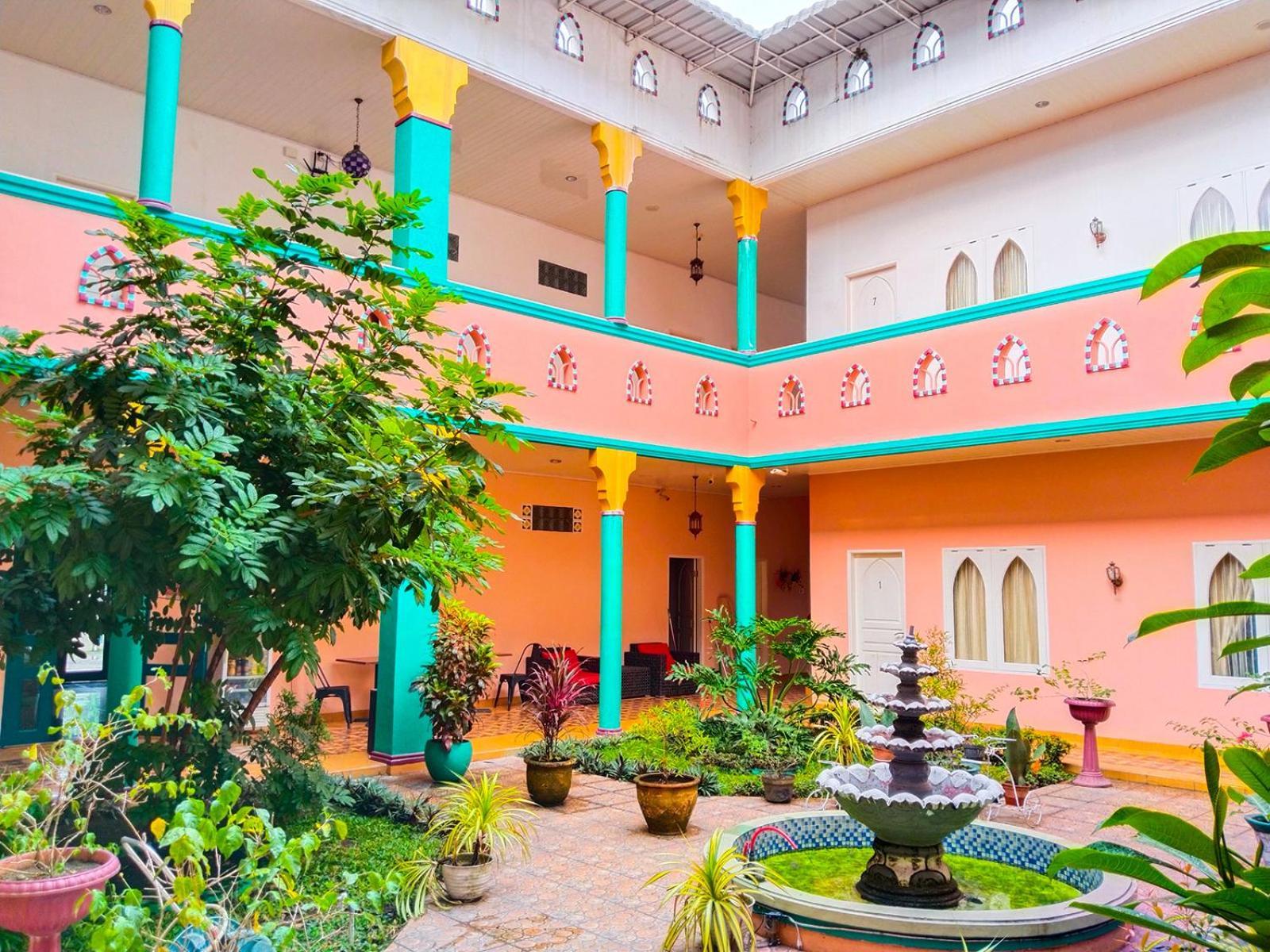 Grand Shaqilla Syariah Otel Deli Tua Dış mekan fotoğraf