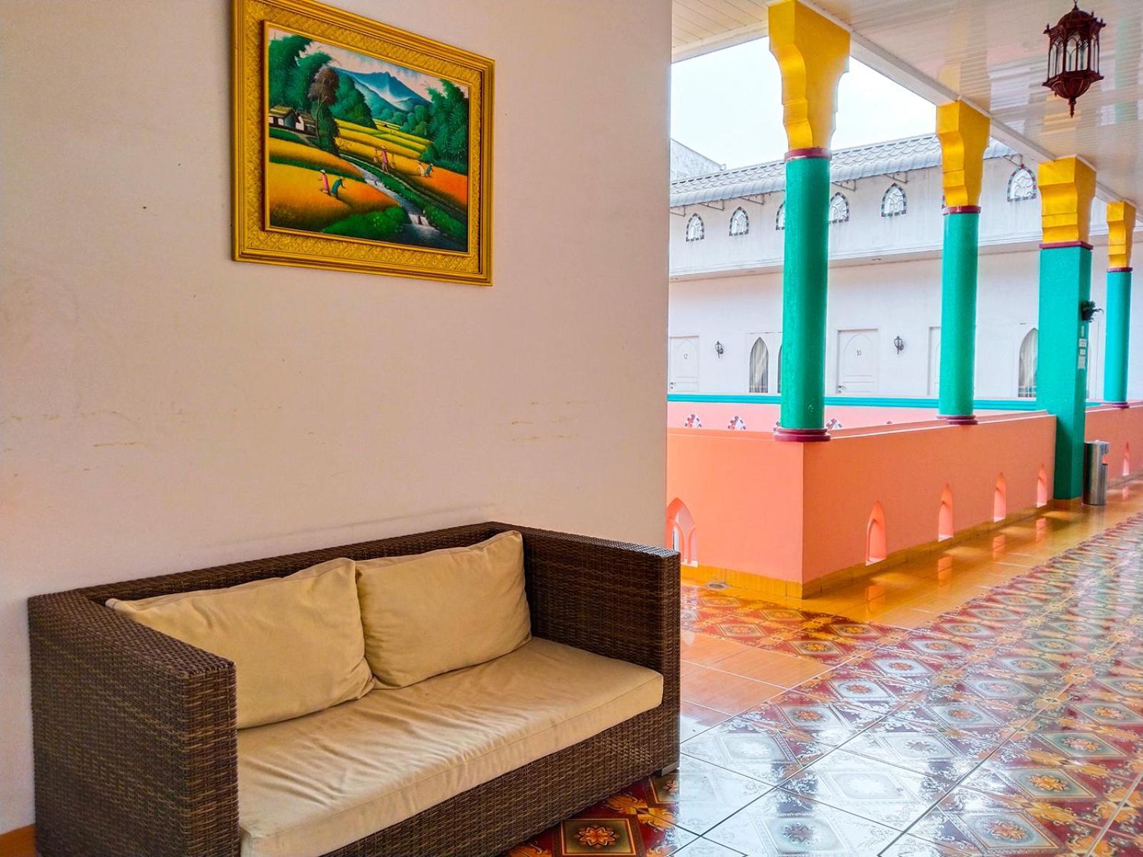 Grand Shaqilla Syariah Otel Deli Tua Dış mekan fotoğraf
